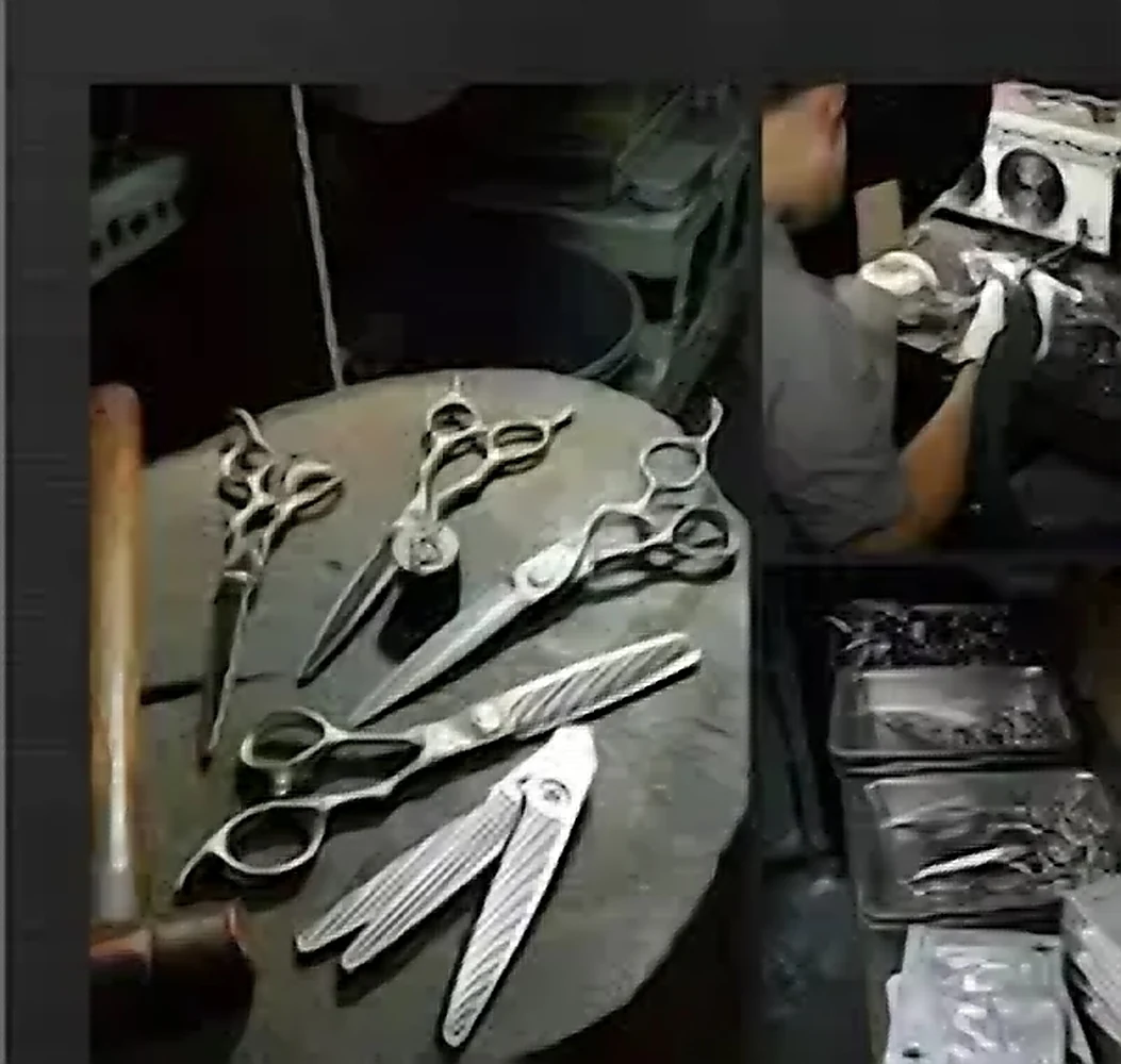 富雋工廠實景：剪刀成品與現場工作區同框，呈現製作與整理情境。